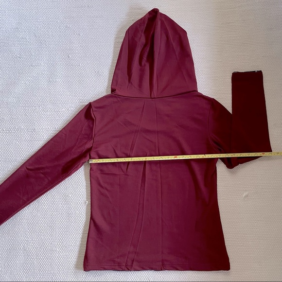 Boy’s Red Long Sleeve Hoodie Size S - Picture 3 of 6